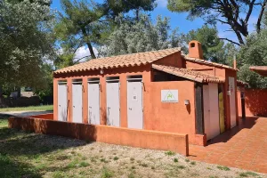 Sanitaires communs soleil